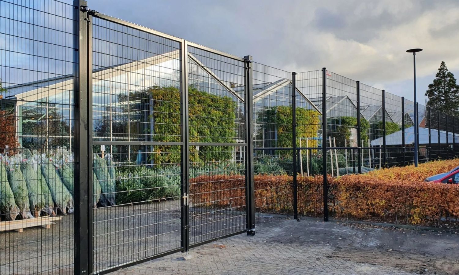 Dubbelstaafmat hekwerk/poorten in Breda
